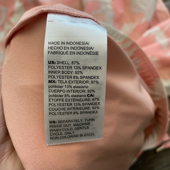 Chico’s Woman’s Zenergy Peach Cream Golf Athletic Skort 3.5 size 18 - Picture 4 of 9